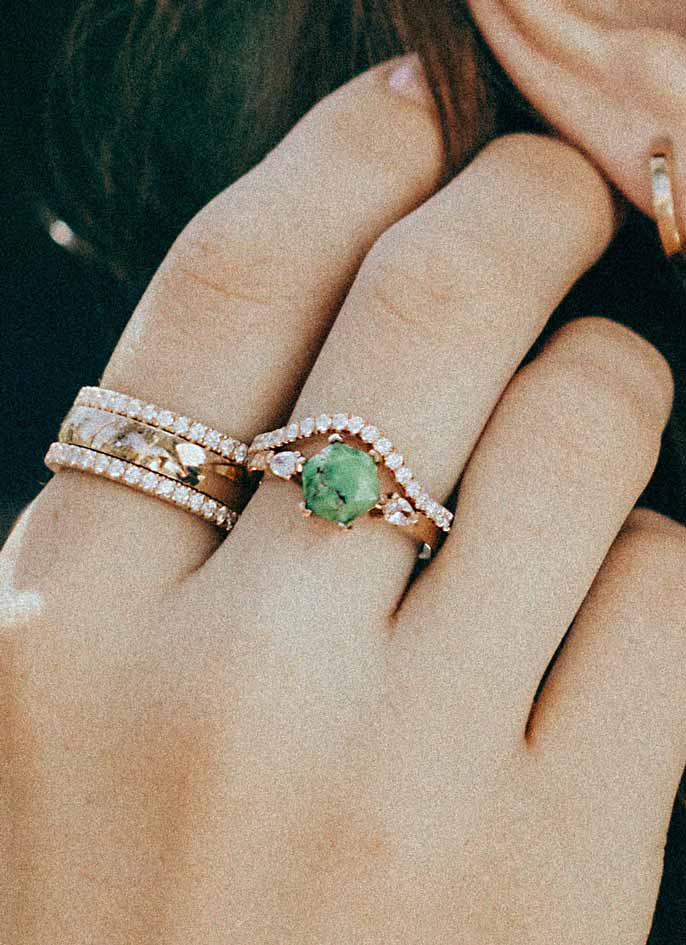 green-carico-diamond-ring